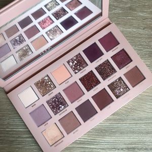 Huda Beauty New Nude Eyeshadow Palette